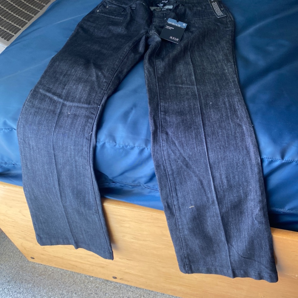 Jeans - Picture 2 of 2